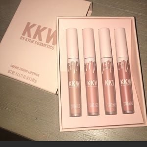 KYLIE JENNER  KIM KARDASHION KKW limited edition